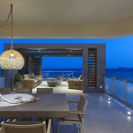 Hotel Anastasia & Mediterranean Comfort Caristo
