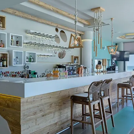 Anastasia & Mediterranean Comfort Hotel